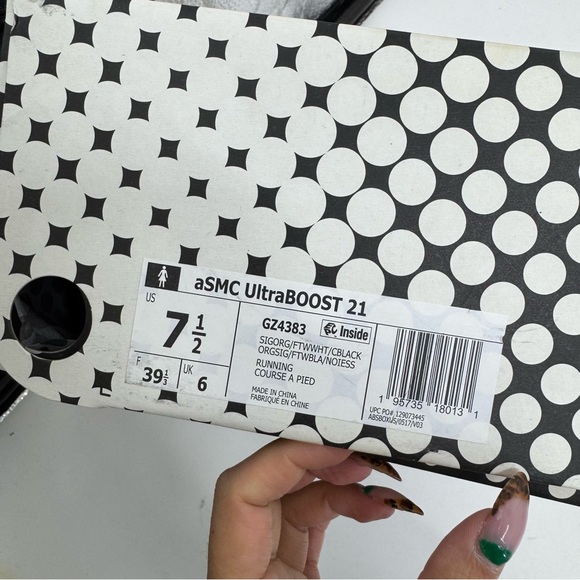 NEW Adidas x Stella McCartney Ultraboost 21 Sneakers in Orange - Picture 5 of 5